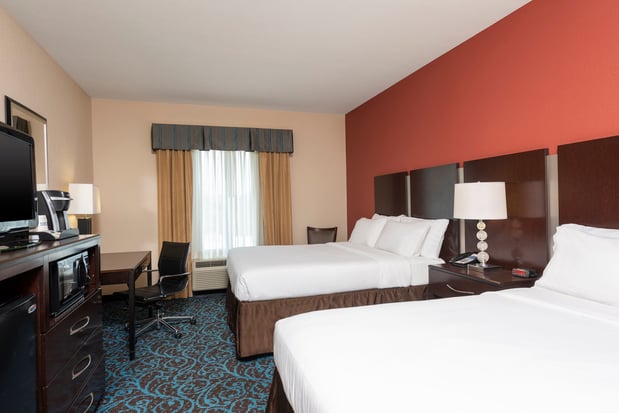 Images Holiday Inn Express & Suites New Philadelphia by IHG