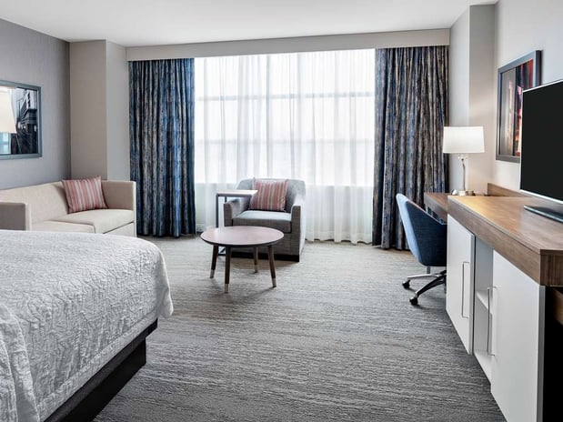 Images Hampton Inn Chicago McCormick Place