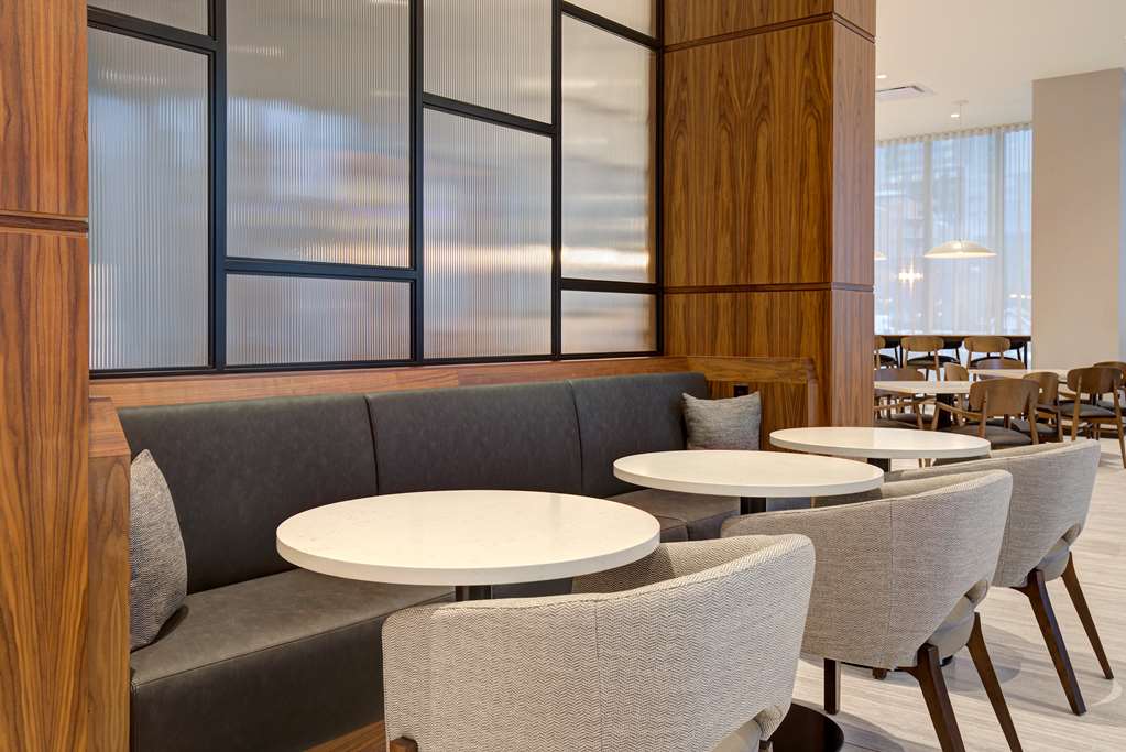 Homewood Suites by Hilton Montreal Downtown