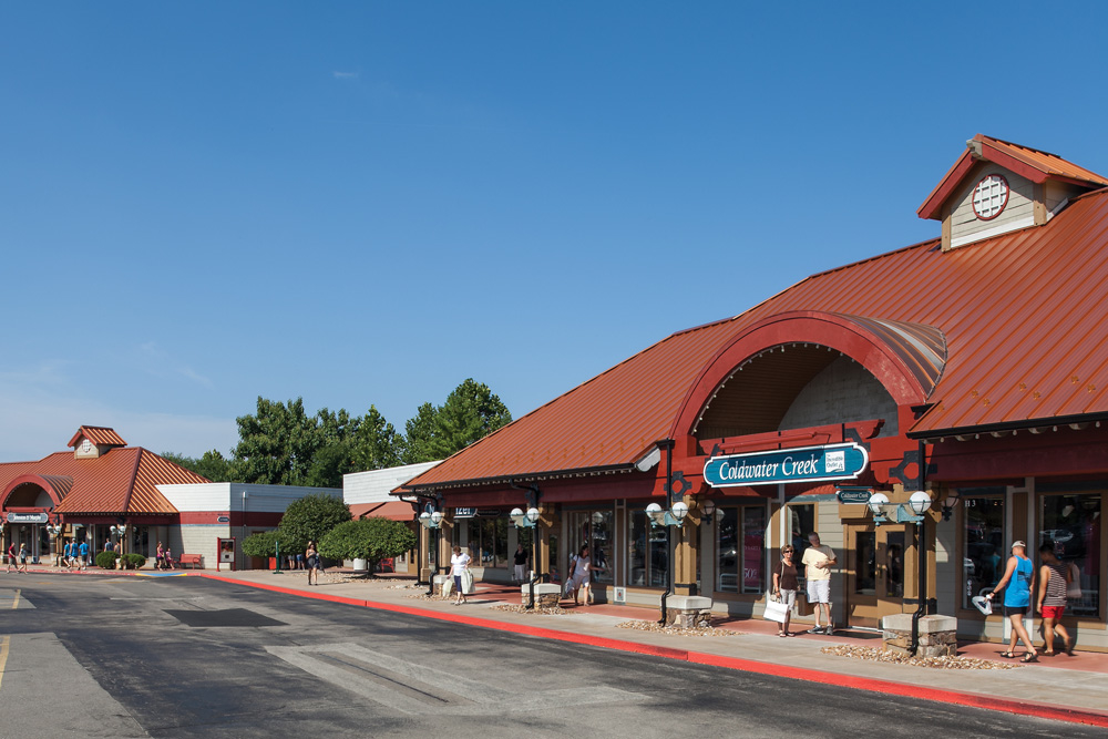 Osage Beach Outlet Marketplace, Osage Beach Missouri (MO) - www.waterandnature.org