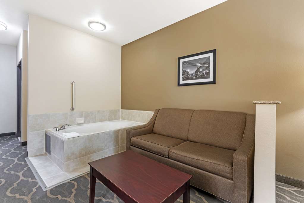 Whirlpool King Suite