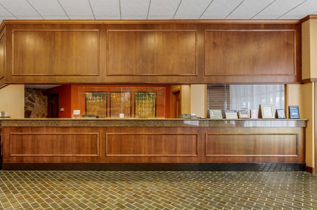 Images Best Western Plus Wooster Hotel & Conference Center