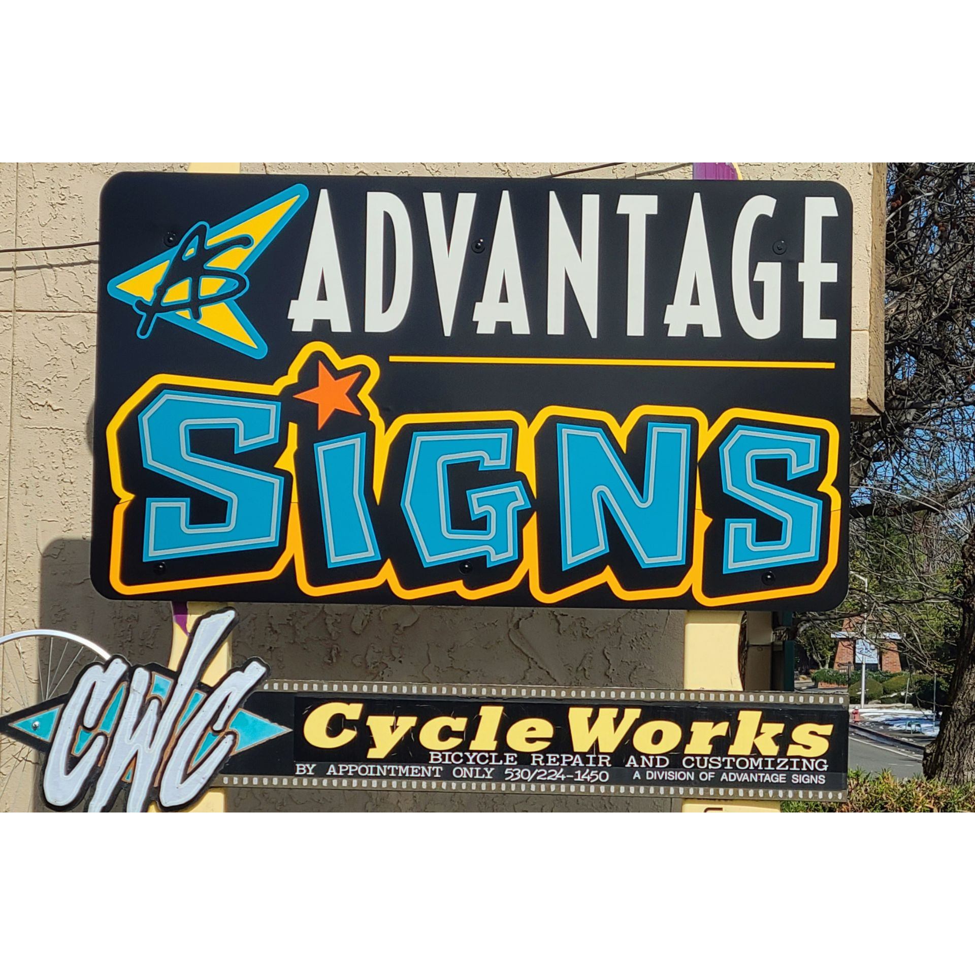 Advantage Signs