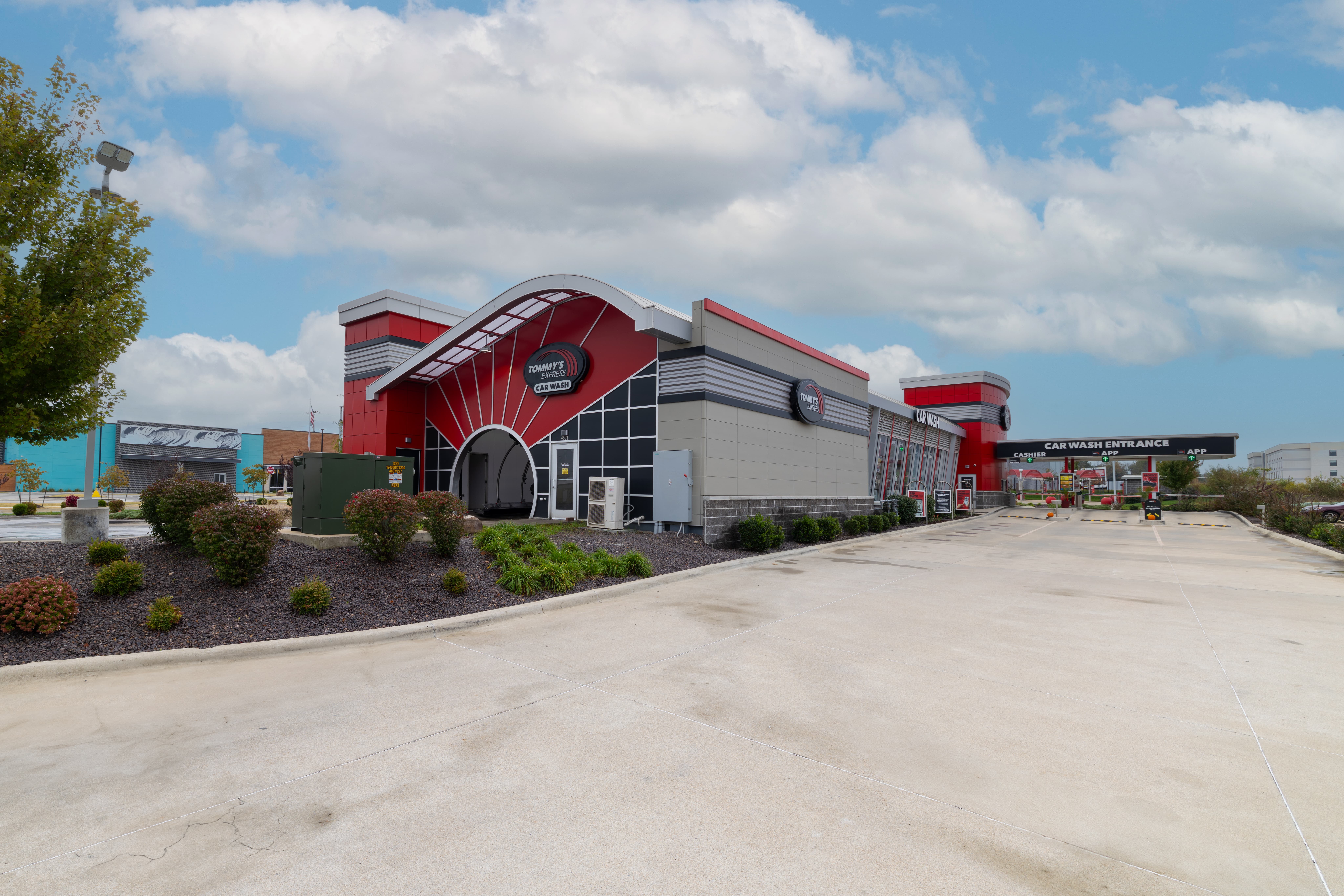 Tommy's Express Car Wash Image