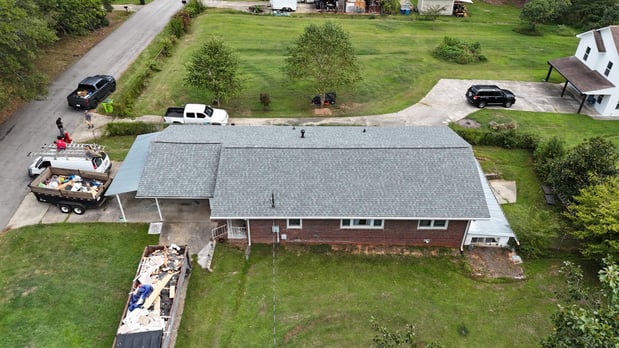 Images Valle's Roofing & Construction