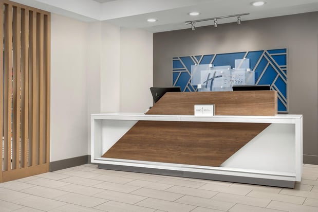Images Holiday Inn Express & Suites Greensboro - Airport Area by IHG