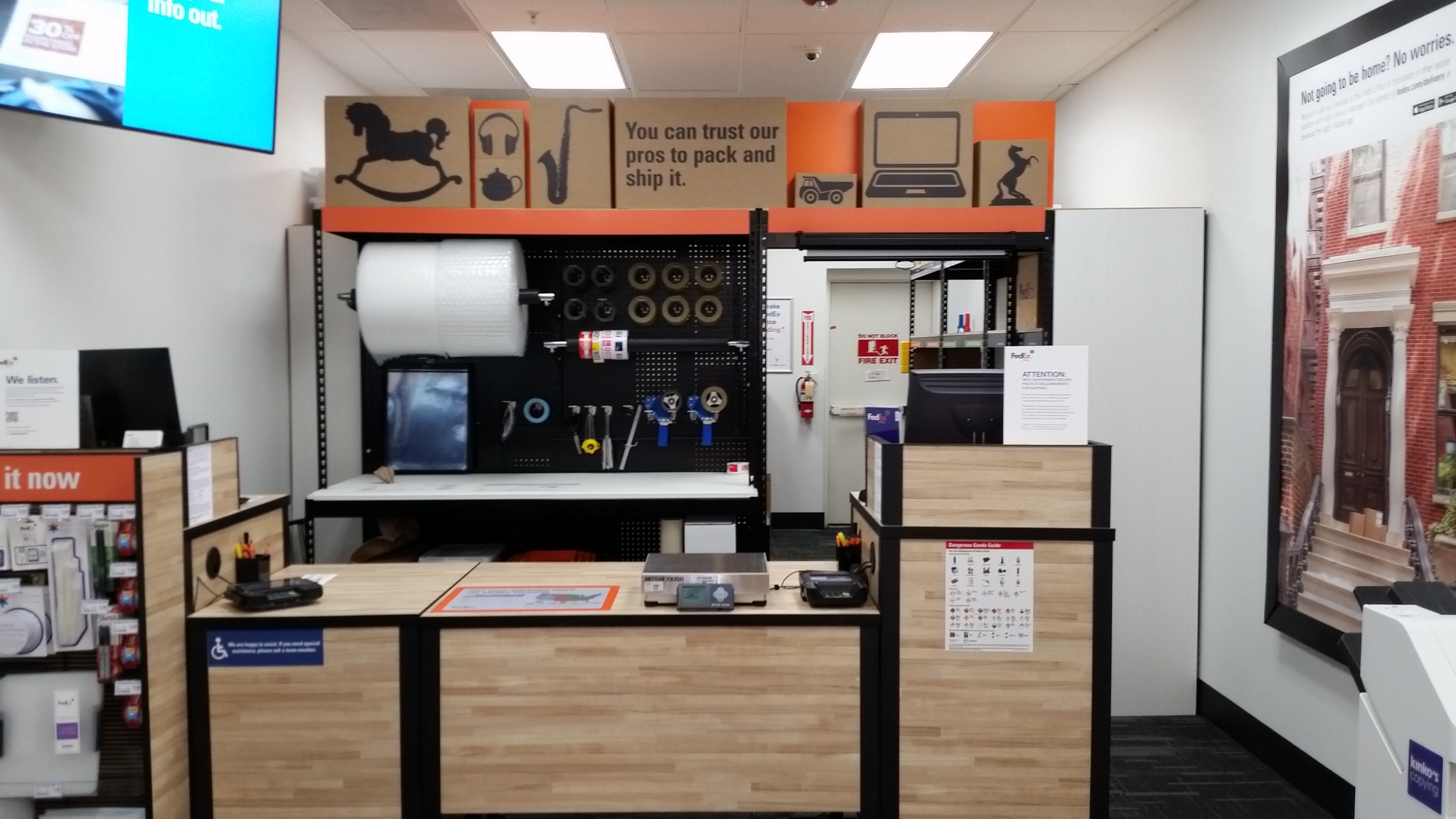 FedEx Office Print & Ship Center Image