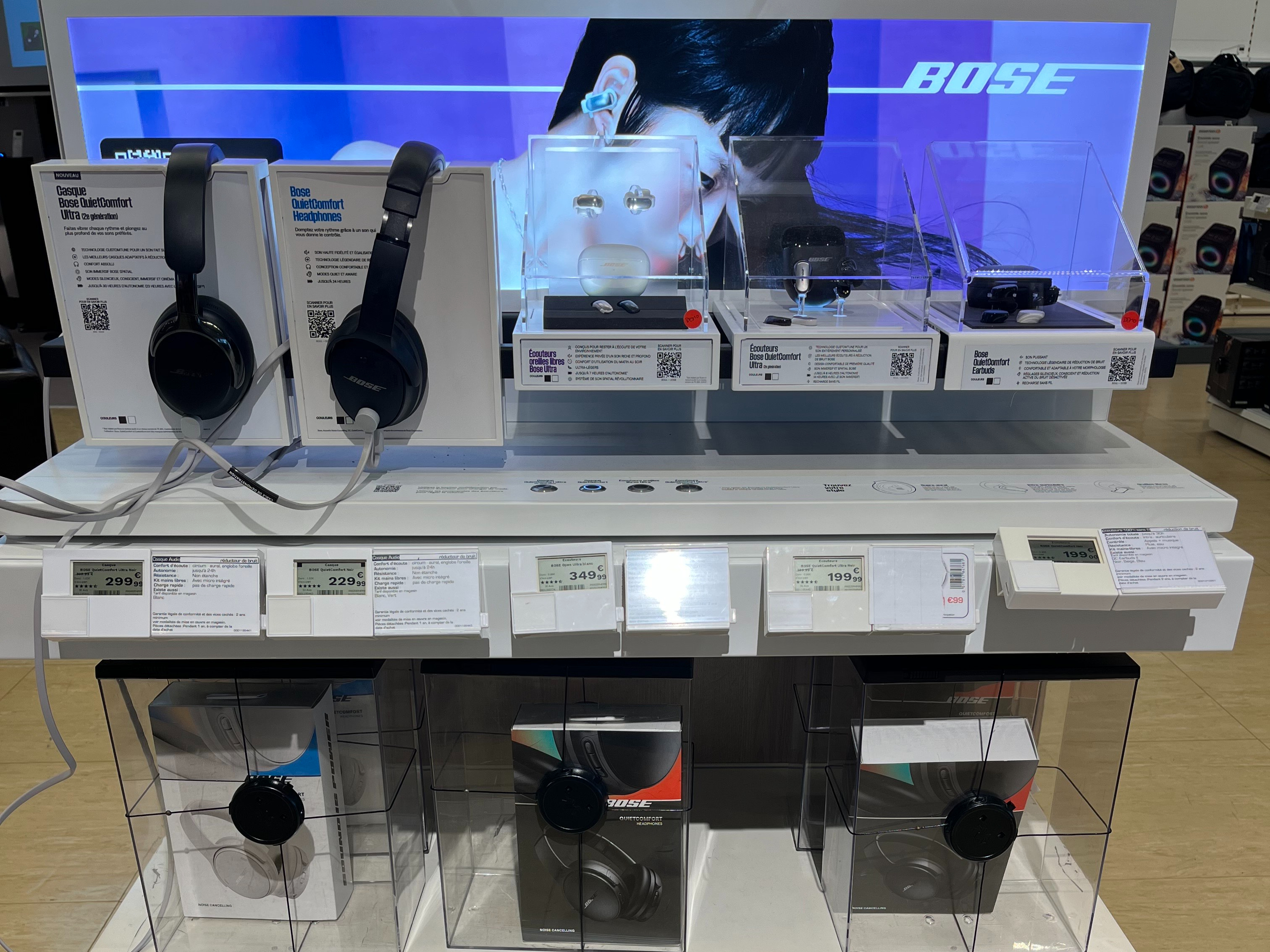 Tête de gondole Casque et Ecouteurs Bose
Casque Bose QuietComfort Ultra
Casque QuietComfort Headphones
Ecouteurs Oreilles Libres Ultra
Ecouteurs QuietComfort Ultra
Ecouteurs QuietComfort Earbuds