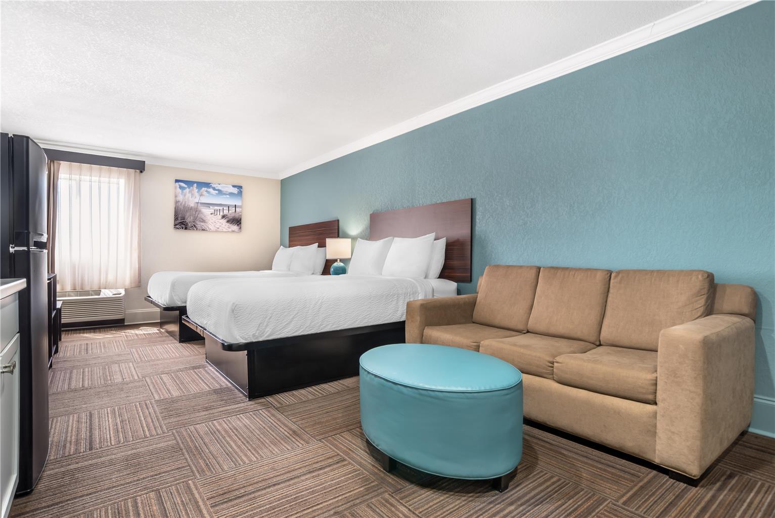 One King and Two Queen Bedroom