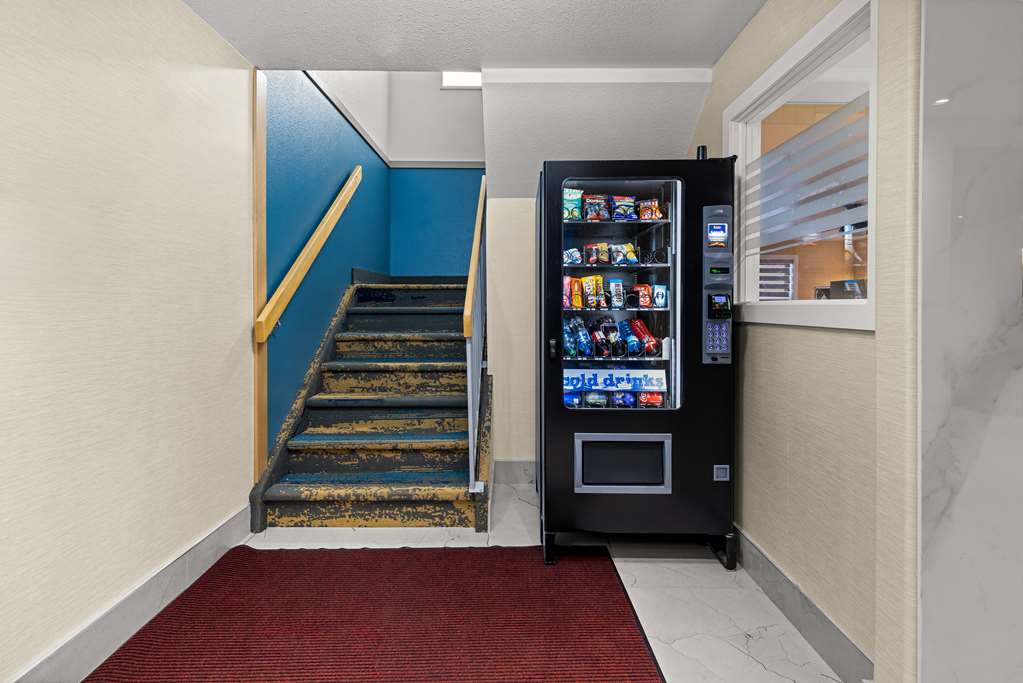 Images SureStay Plus by Best Western Brooks
