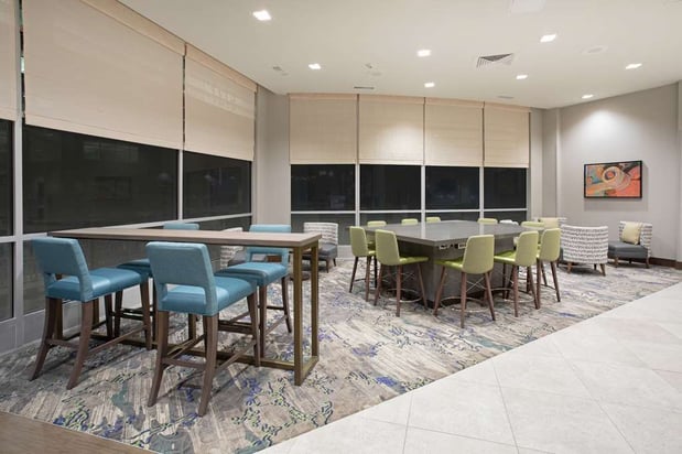 Images Hilton Garden Inn Omaha Aksarben Village