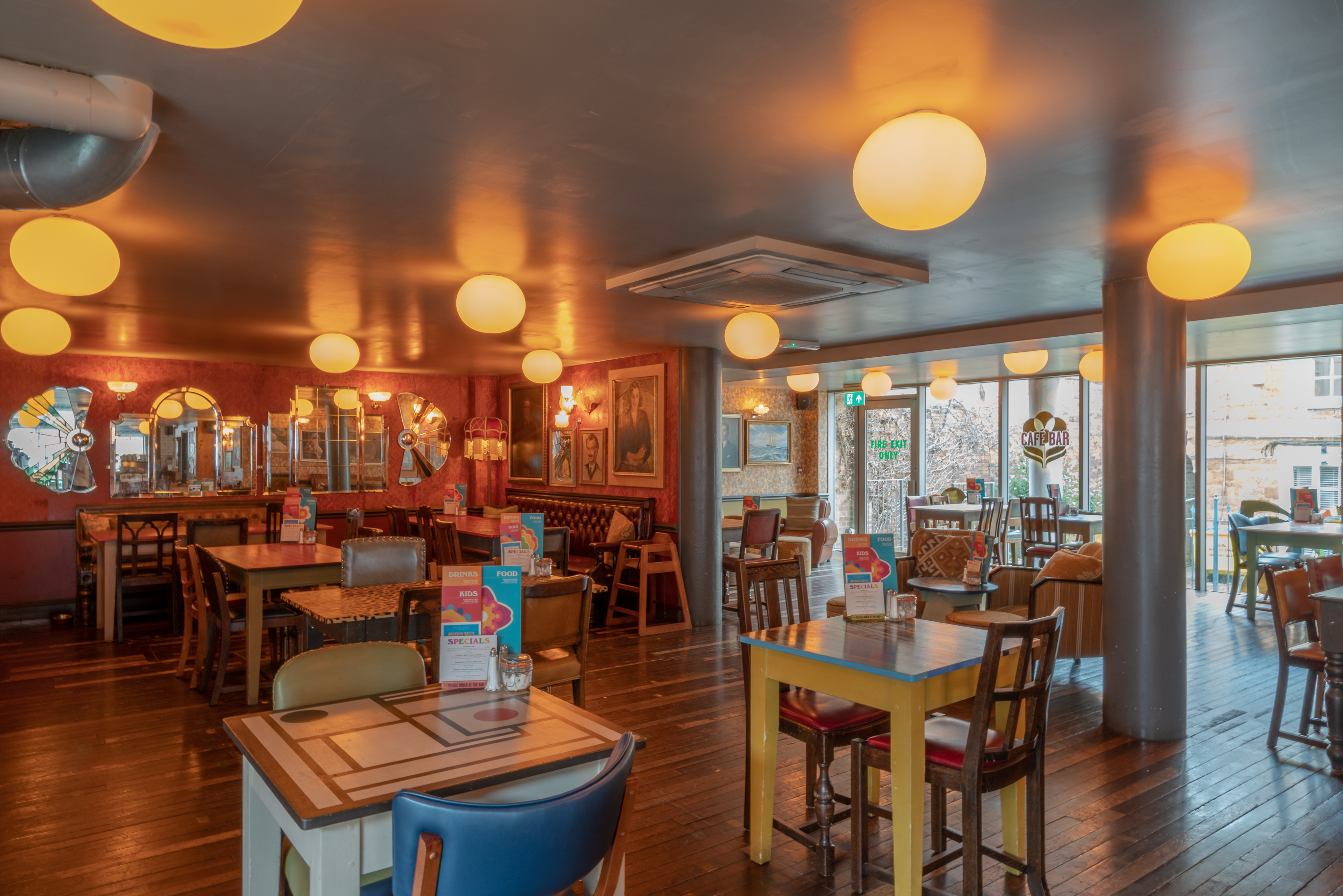 Mercado Lounge