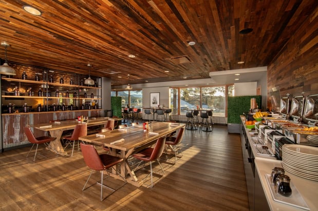 Images Holiday Inn Estes Park by IHG