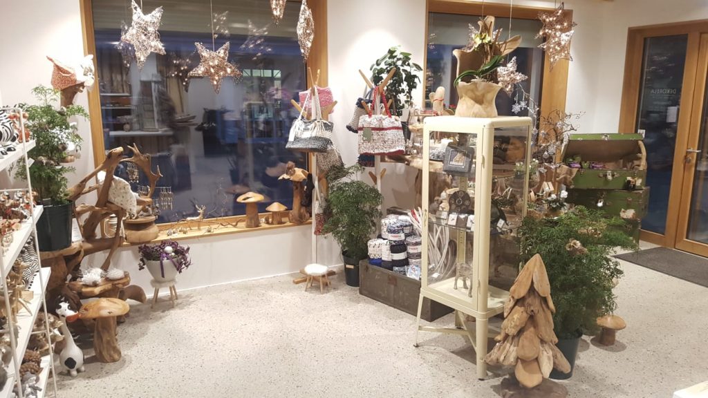 Dekorela, Linzerstraße 4 in Traun