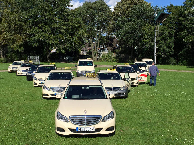 Taxi Krankenfahrten und Flughafentransfer Sürder, Pfannenstraße 2 in Grevenbroich