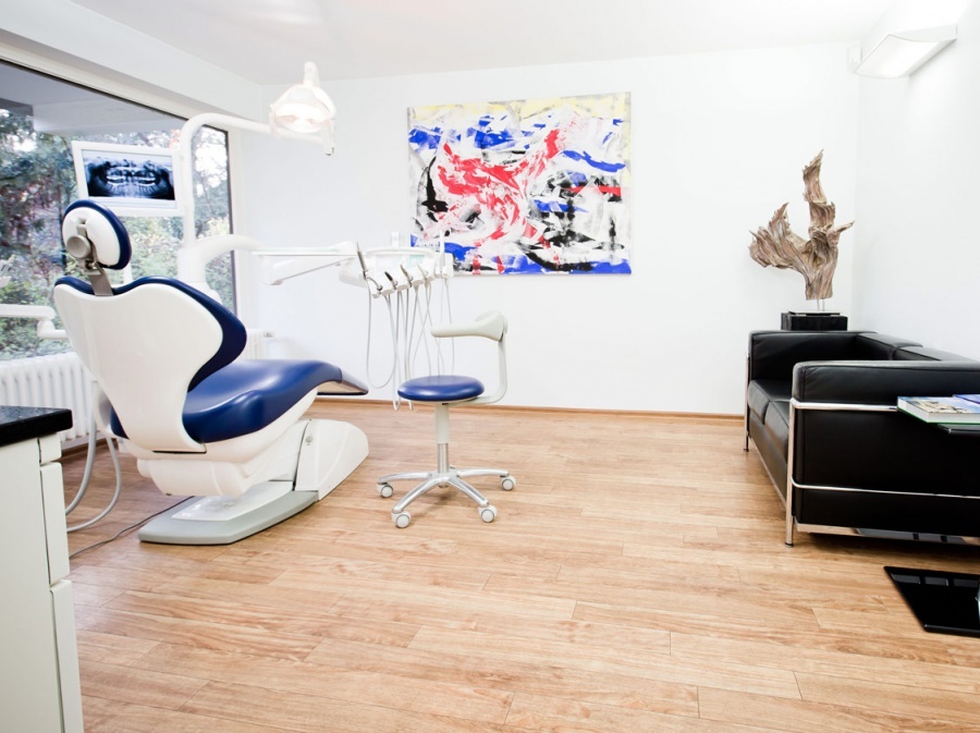 Dr. med. dent. Gabriel Dziedzina, Herdweg 43 in Stuttgart