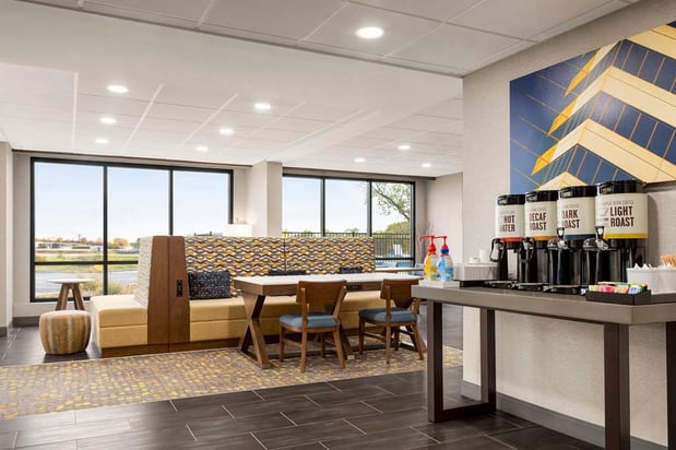 Images Hampton Inn Kansas City-Airport