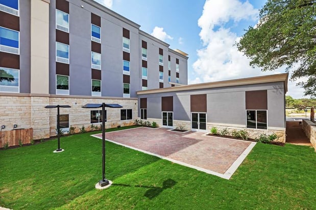 Images Hampton Inn Bulverde Texas Hill Country