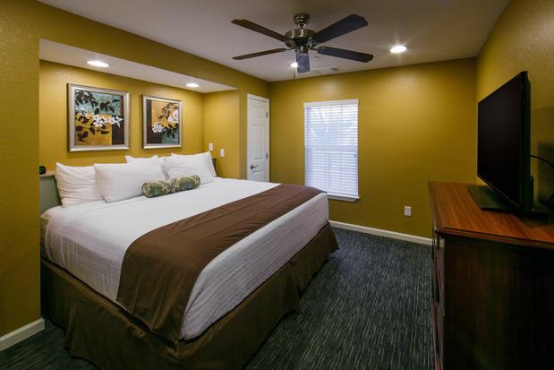 Images Holiday Inn Club Vacations Orlando Breeze Resort