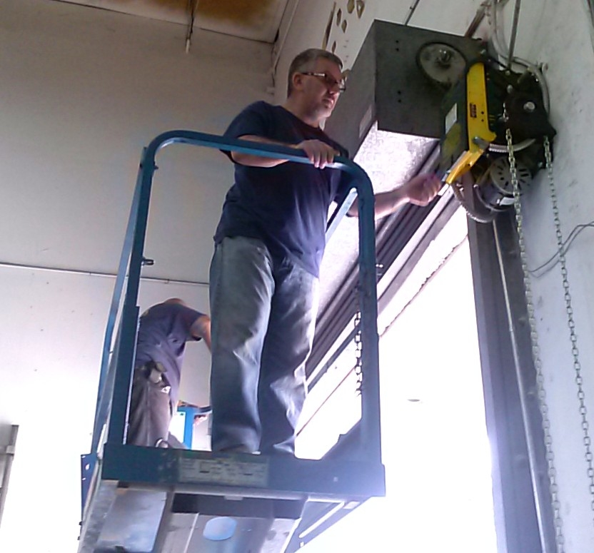 Garage Door Chain Hoist Manufacturers Ppi Blog Overhead Doors Door Repairs Roll Up Emergency Service Chain Hoist Systems Bottom Bars Flat Slats Curved