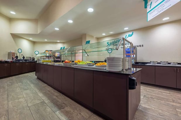 Images Embassy Suites by Hilton Tulsa I-44