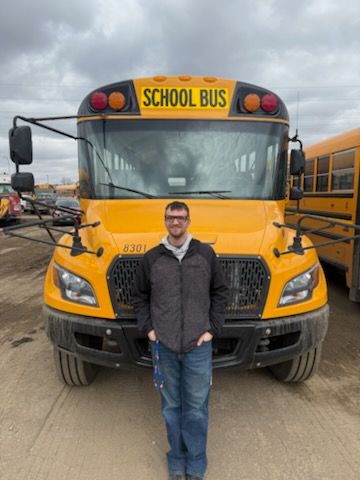 Harlow's School Bus Service Image