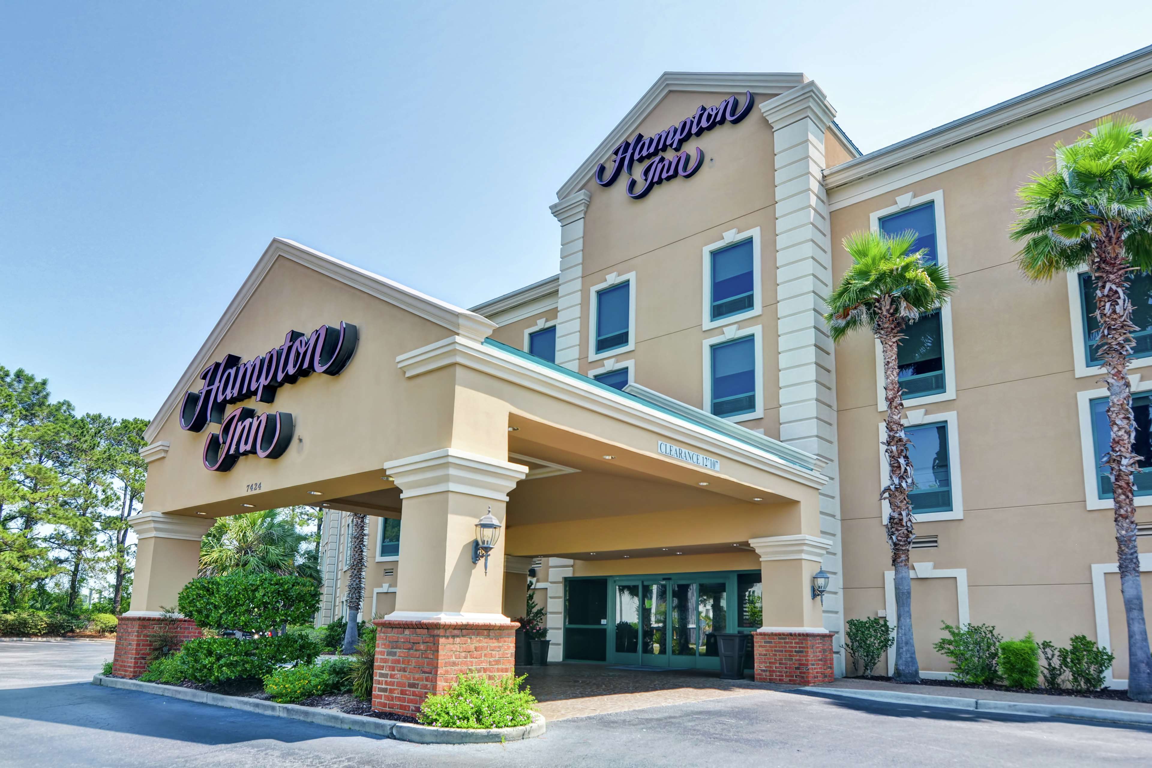 Hampton Inn Charleston-North in North Charleston, SC (Hotels & Motels