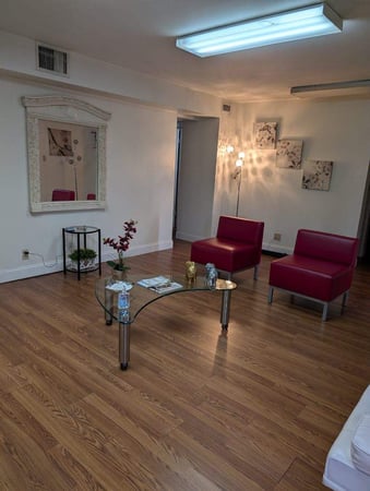 Images 440 Professional Building LLC