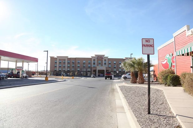 Images Hampton Inn & Suites Carlsbad