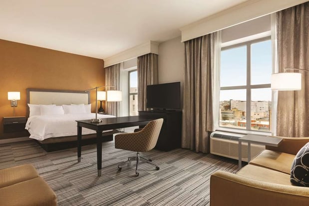 Images Hampton Inn & Suites Roanoke-Downtown