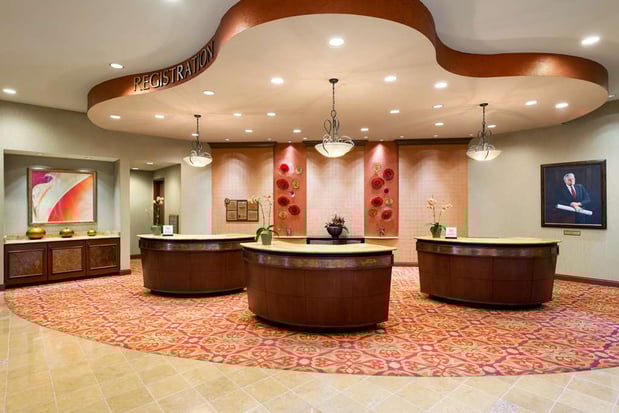 Images Embassy Suites by Hilton Norman Hotel & Conference Center