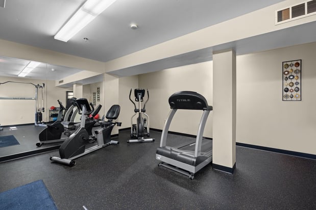 Images Deerfield Apartments