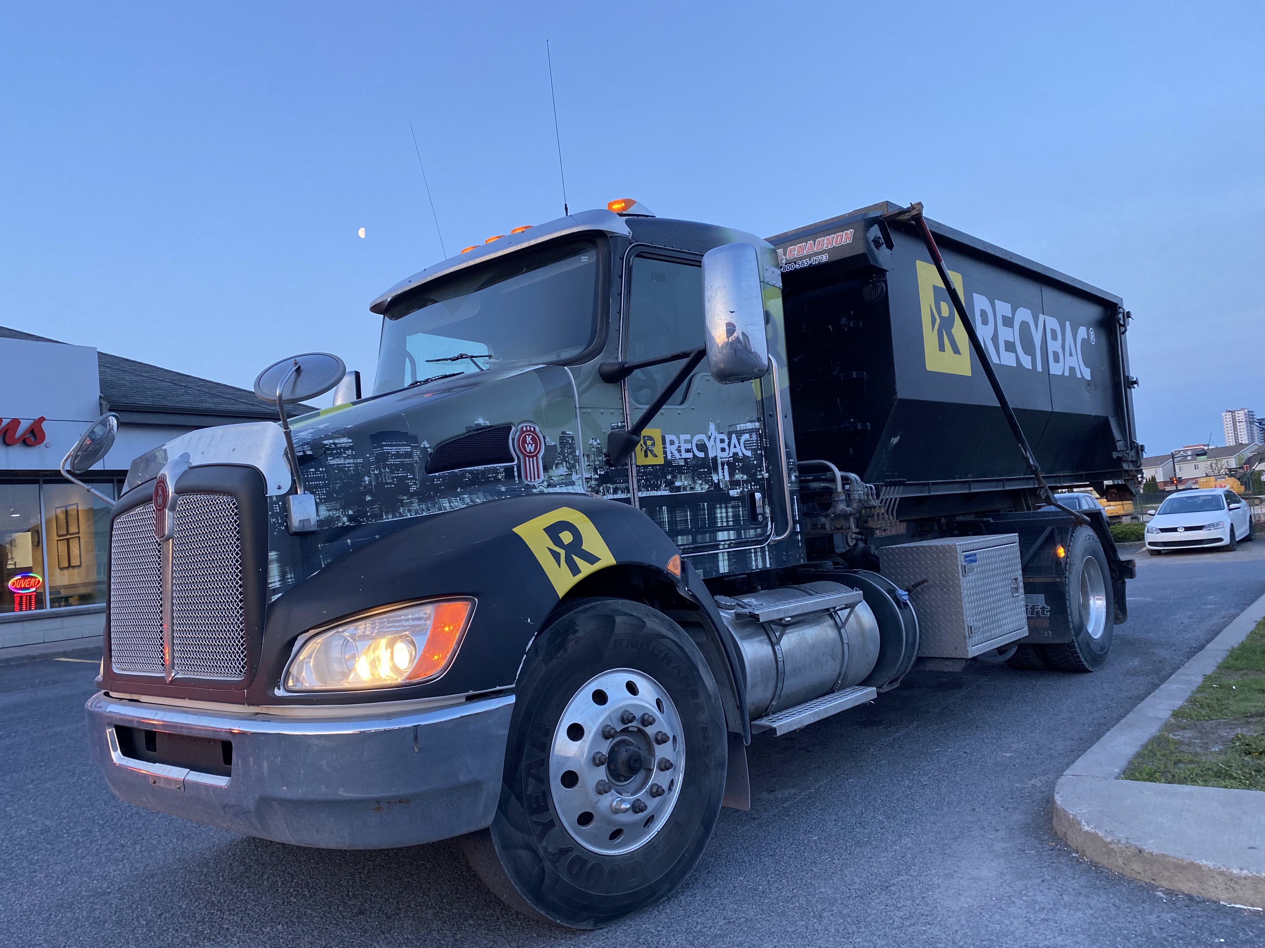 Images Location de conteneur RECYBAC Longueuil