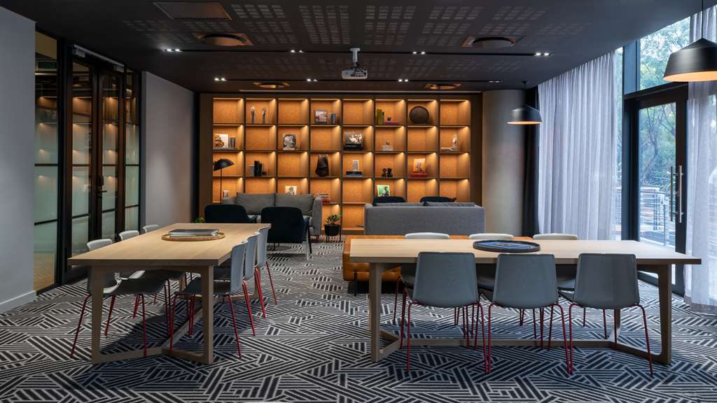 Images Radisson RED Johannesburg Rosebank