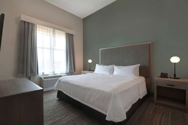 Images Homewood Suites by Hilton Santa Clarita