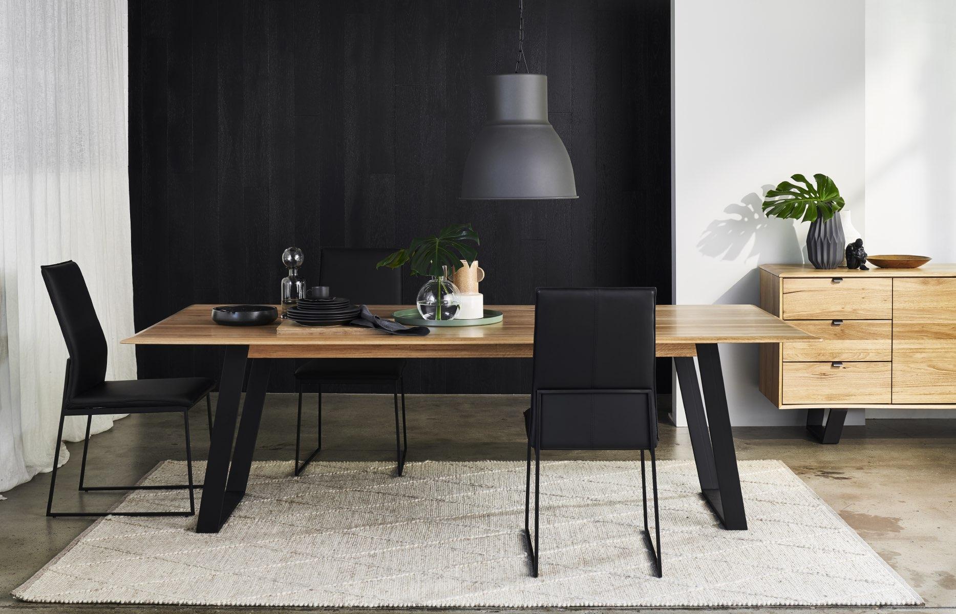 Images Berkowitz Furniture – Alexandria