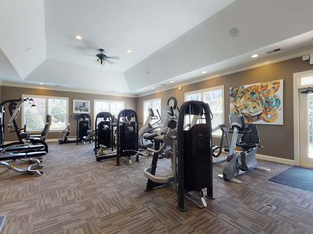 Images The Heritage at Arlington Apartment Homes