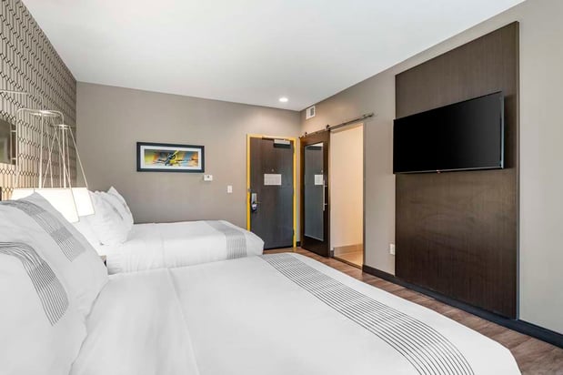 Images GLō Best Western  Savannah-Gateway I-95