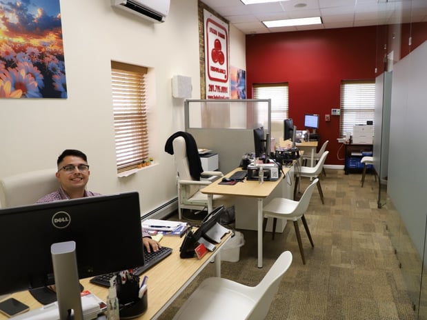 Images Hugo Gonzalez - State Farm Insurance Agent