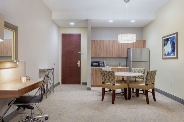 Images Hampton Inn & Suites Wellington