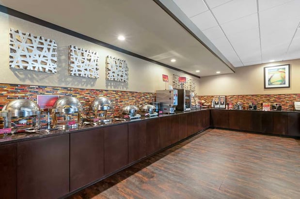 Images Best Western Plus Midwest Inn