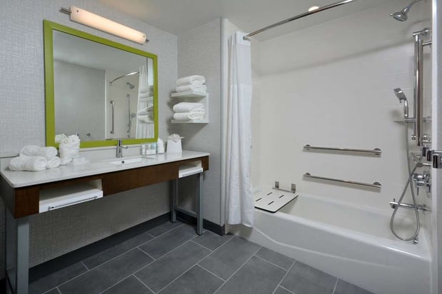 Images Hampton Inn & Suites by Hilton Charlotte North I 485