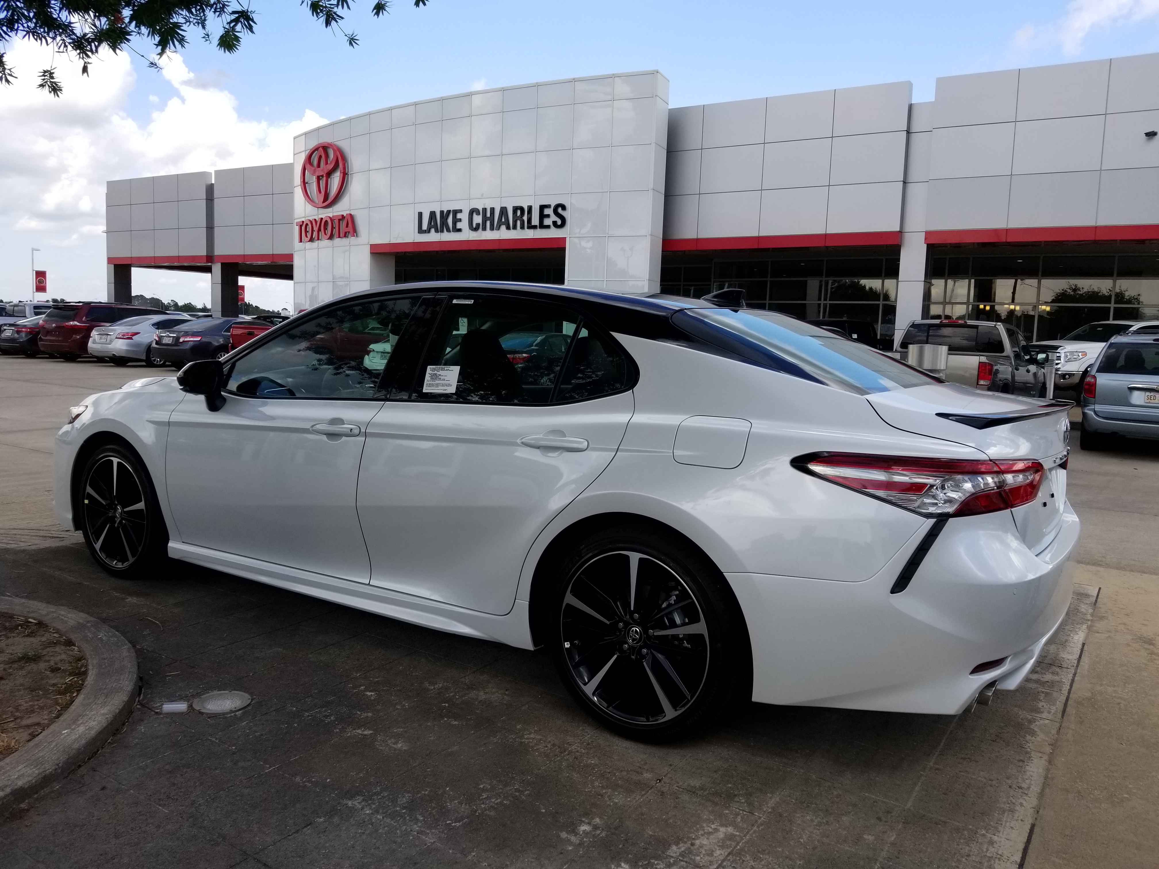 2019 Black Top Camry XSE