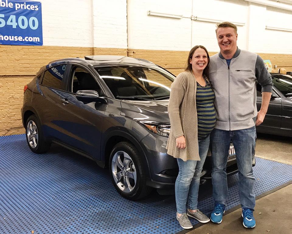 Another Happy customer at Chicago Auto Warehouse, thank you Garrett & Lisa for your purchase and enjoy your new Honda HR-V!