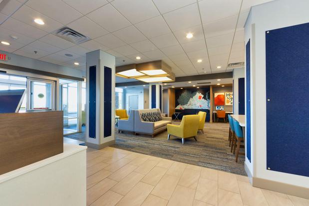 Images Holiday Inn Express & Suites Harrisonburg – University Area by IHG