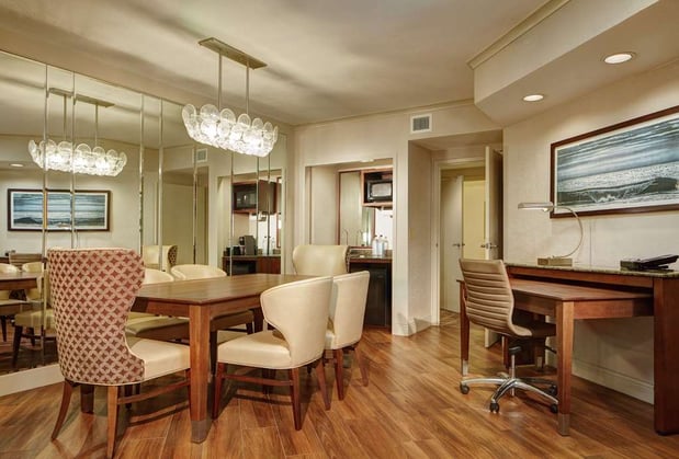 Images Embassy Suites by Hilton San Diego La Jolla