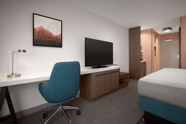 Images Hilton Garden Inn Denver Airport Tower Road