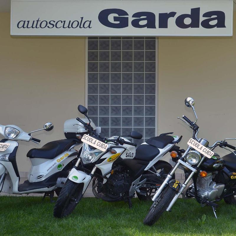 Images Autoscuola Garda