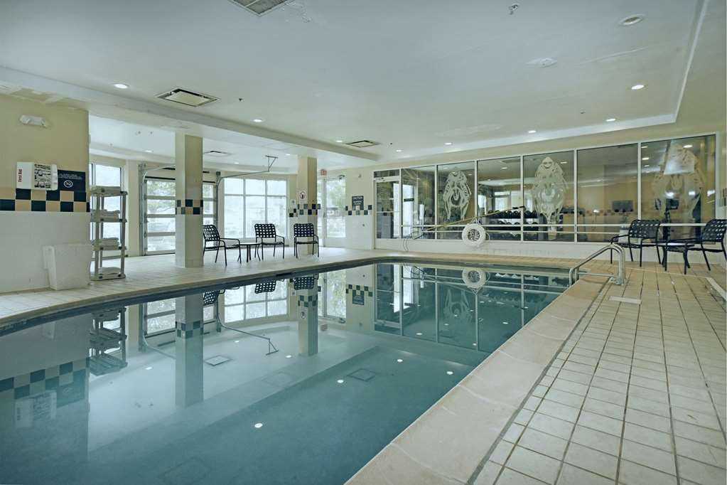 Pool Hilton Garden Inn Saratoga Springs Saratoga Springs (518)587-1500