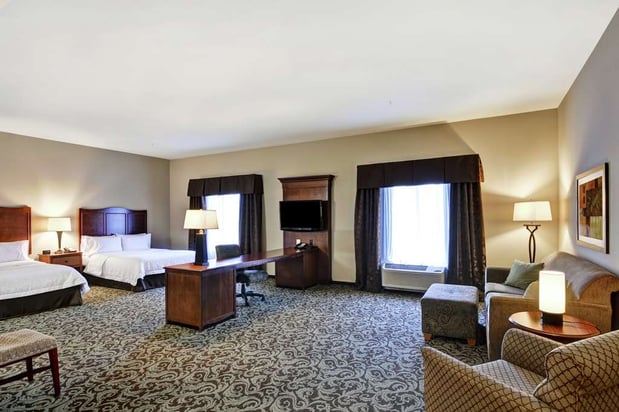 Images Hampton Inn & Suites New Hartford